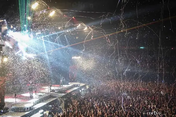 What do you call a singing rodent?