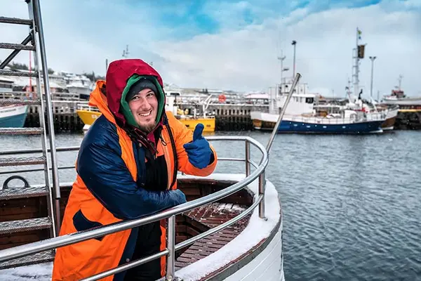 What streaming service do fishermen watch?