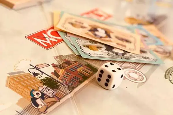 What do you call stormtroopers playing Monopoly?